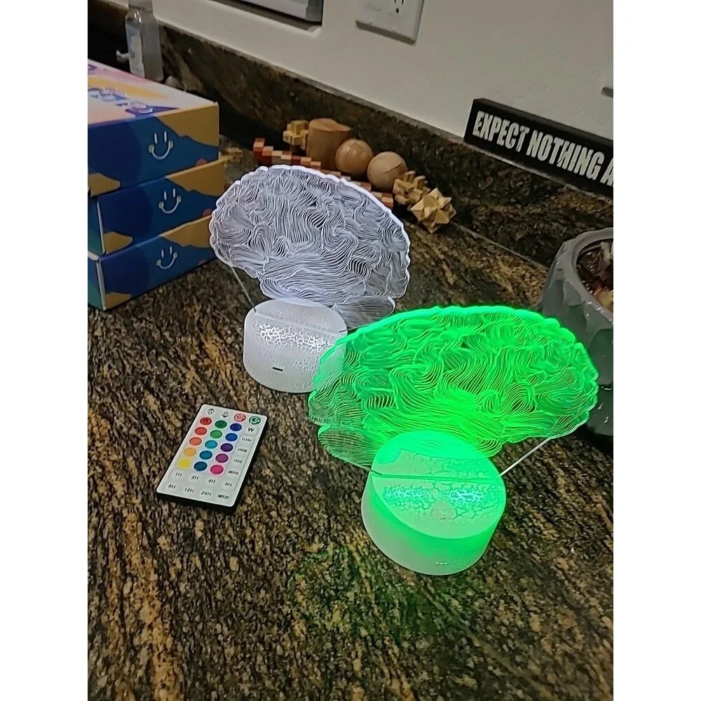 3D Illusion Lamp. Remote Control And Colour Change. Brain New